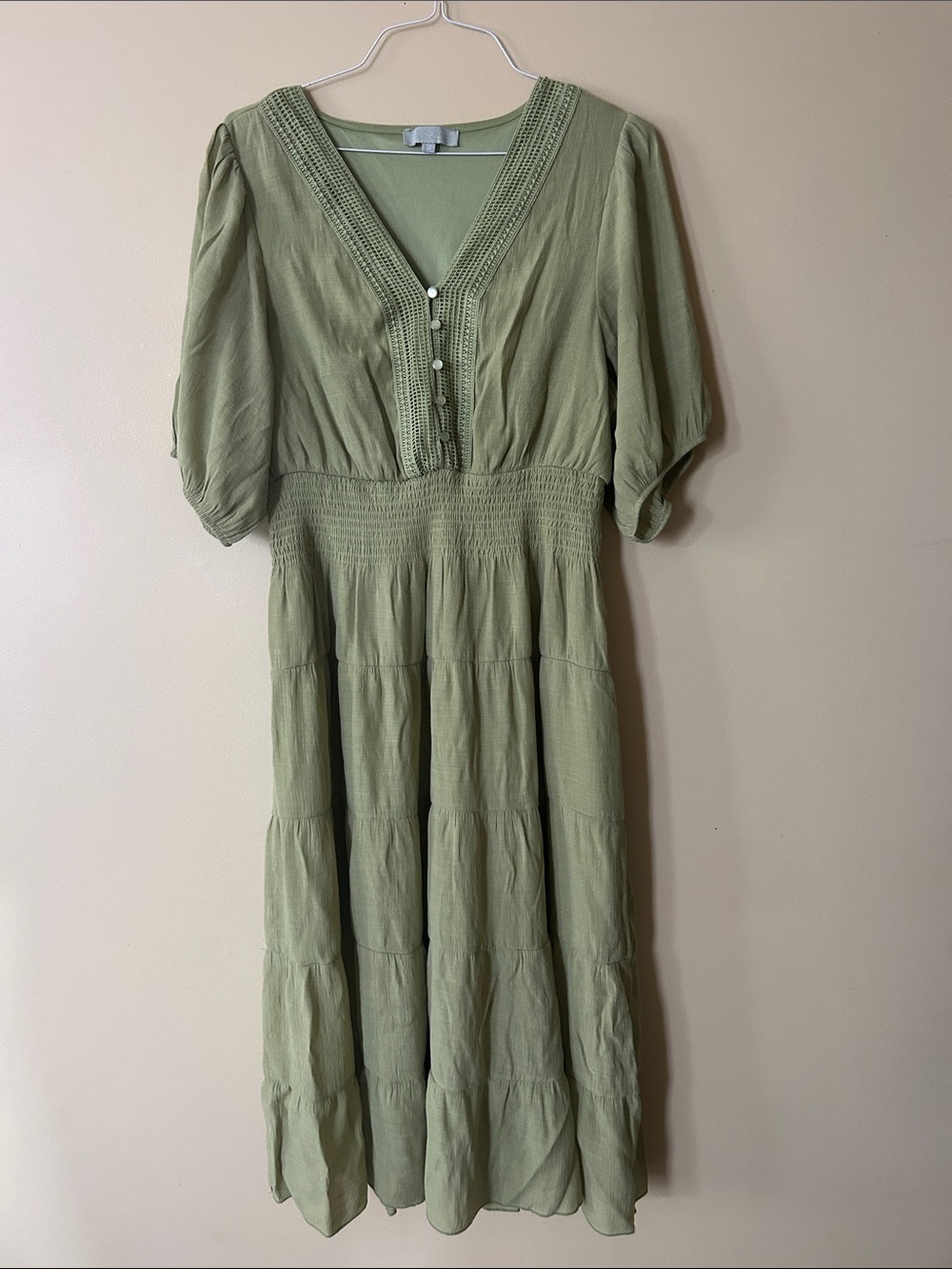 J. Gee Olive Green V-Neck Tiered Midi Dress